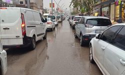 HÜDA PAR İlçe Başkanı artan trafik yoğunluğuna dikkat çekti