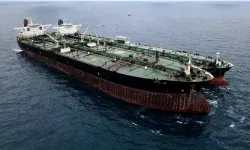 İran petrol taşıyan tankere el koydu