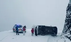 Okul servisi şarampole yuvarlandı: Yaralılar var!