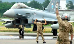 Almanya, Polonya'ya asker ve Eurofighter savaş uçağı konuşlandırdı!