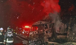 Japonya'da zincirleme kaza: 2 ölü, 26 yaralı