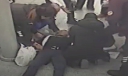 Peronda tren beklerken kalbi durdu! O anlar kameraya yansıdı