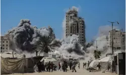 Fırtına nedeniyle 22 bina çöktü!