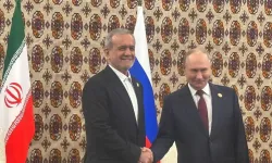 Putin ve Pezeşkiyan bir araya geldi!