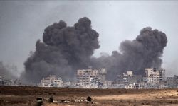 İşgal ordusu Gazze'de binaları havaya uçurdu