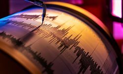 Japonya'da 5,6 büyüklüğünde deprem!