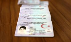 Kimlikteki bu isimden rahatsız olanlar derhal dava yoluna gidiyor! Bu 10 isim çok değiştirildi..