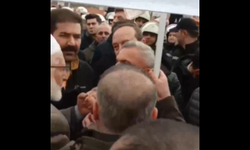 Tevhid bayrağına yasak girişimi: Kamuoyu ayakta