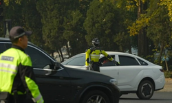 Robot polisler göreve başladı