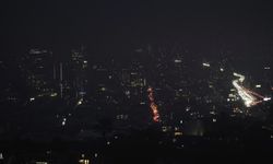 ABD'de 130 binden fazla yer elektriksiz kaldı