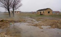 İçme suyu aranırken termal kaynak bulunudu