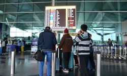 Hindistan'da 128 uçuş iptal edildi!