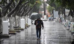 Meteorolojiden kuvvetli yağış ve fırtına uyarısı!