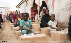 Avrupa Yetim Eli, Sudan'da kamplarda kalanlara gıda desteğinde bulundu!