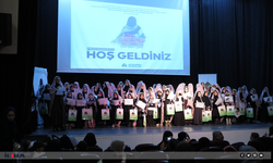 Dünyaya mesaj veriyorlar: Yüzlerce genç kız tesettüre girdi!