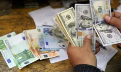 Paraya ne oluyor? Niye değersizleşiyor?