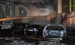 Sanayi sitesinde yangın: Otomobiller kullanılamaz hale geldi