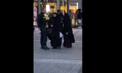 Polisten Müslüman kadınlara saldırı