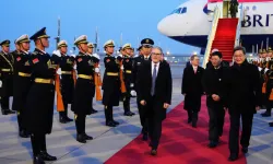 İngiltere Başbakanı Starmer Çin'de!