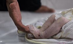 İşgalin gölgesindeki Gazze'den yürek yakan bir haber daha! 27 günlük bebek şehit oldu