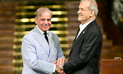 Şahbaz Şerif ile Pezeşkiyan telefonla görüştü