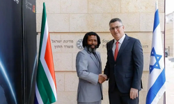 Siyonistlere Bir Şok Afrika'dan Geldi: Resmen Sınır Dışı Edildi!