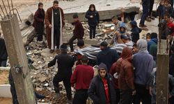 Film değil gerçek: Şehitler enkaz altından çıkarılamıyor!