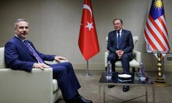 Bakan Fidan, Malezya Başbakanı Enver ve Dışişleri Bakanı Mohamad ile görüştü