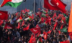 İstanbul'da Gazze yürüyüşü: Sinmiyoruz, susmuyoruz