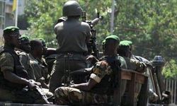 Gine'de hükümet istifa etti