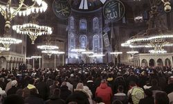 İmsak ve sabah namazı aynı mı? Sabah namazını kılmak için ezanının okunmasını beklemek gerekli mi?