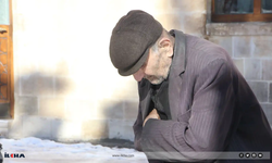 Emekli maaşı ayın ortasını görmüyor