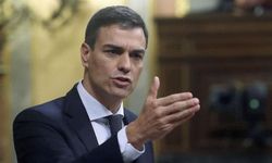 Sanchez’in barışçı duruşu halktan destek görüyor: Trump’a yakın Vox partisi oy kaybediyor