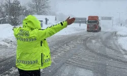Kar yağışı nedeniyle ağır tonajlı araçlara yasak getirildi