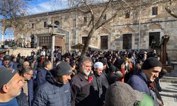 Kassam Tugayları üyeleri için gıyabi cenaze namazı kılındı