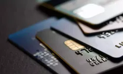 Kredi kartları halkı resmen soyuyor