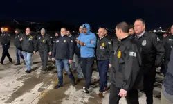 Trajedi: Devlet Başkanı 'silah bulundurmaktan' yargılanıyor