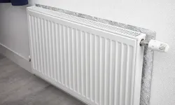 Uzmanlar önerdi: Peteklerin arkasına alimünyum folyo koyun etkiyi görün