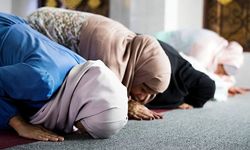 Sabah Namazı Nasıl Kılınır? Hanefiler ve Şafiilere göre