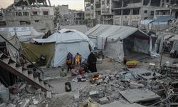 Siyonist işgalciler Gazze'de "sarı hat"ı genişletti