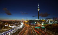 İran hava sahasını kapattı