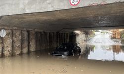 Edirne'de sağanak: Caddeler su altında kaldı!