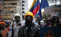 Kolombiya'da iki silahlı grup arasında çatışma: 30 kişi öldü!