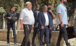 Mescid-i Aksa'ya baskın!