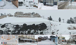 Kar, tarihi evlerin dam boyuna ulaştı!