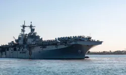 10 savaş gemisi, elektronik casusluk uçağı.. ABD bölgeye silah yığdı