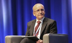 Bakan Şimşek'ten Suudi Arabistan’da önemli temaslar