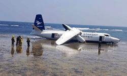 Yolcu uçağı Hint Okyanusu'na acil iniş yaptı!