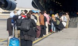 ABD, Afgan göçmenlerin vizelerini iptal etti!