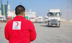 Kızılay’ın yardım gemisi El Ariş Limanı’na demirledi